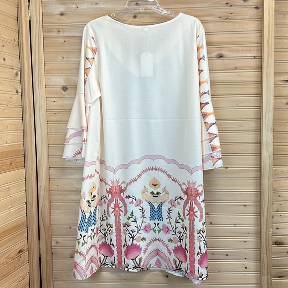 BOHO Summer Beach Mini Dress Size Large 3/4 Bell Sleeves V Neck NWT Floral - Picture 6 of 7